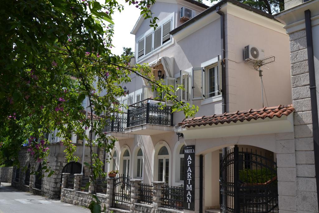 Apartments Nautica ヘルツェグ・ノヴィ エクステリア 写真