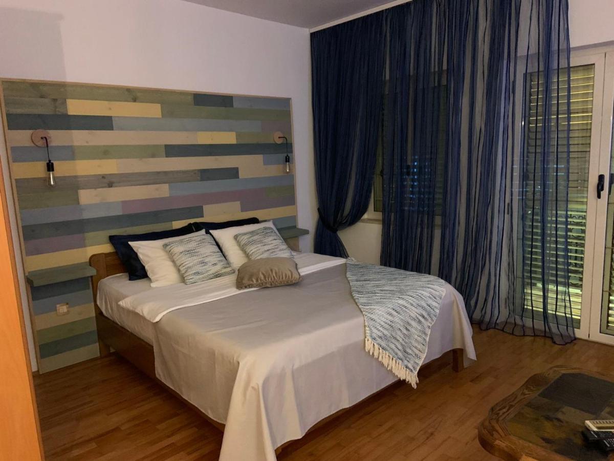 Apartments Nautica ヘルツェグ・ノヴィ エクステリア 写真